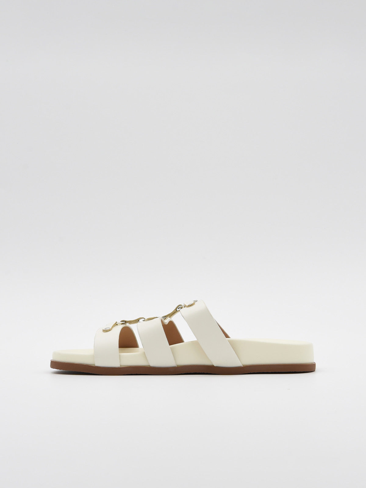 Sandalia plana beige