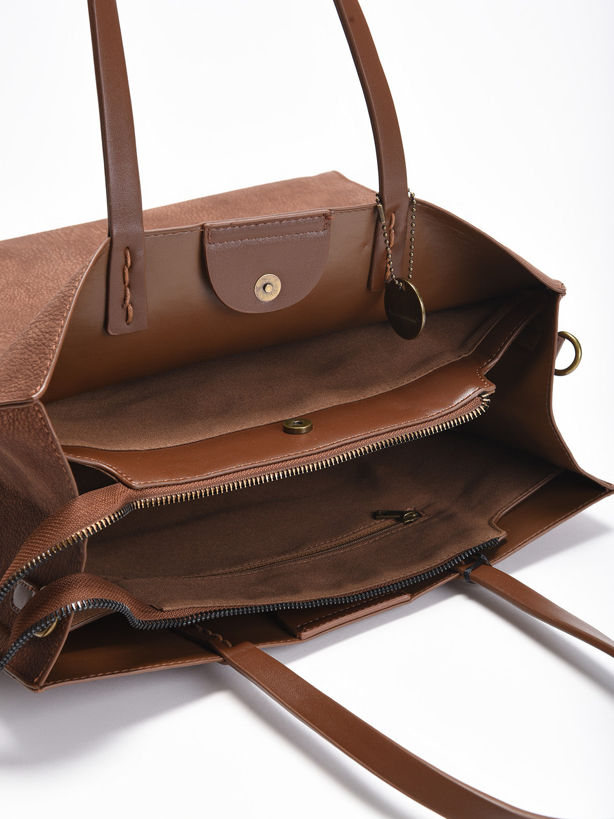 Bolso shopper marrón efecto ante