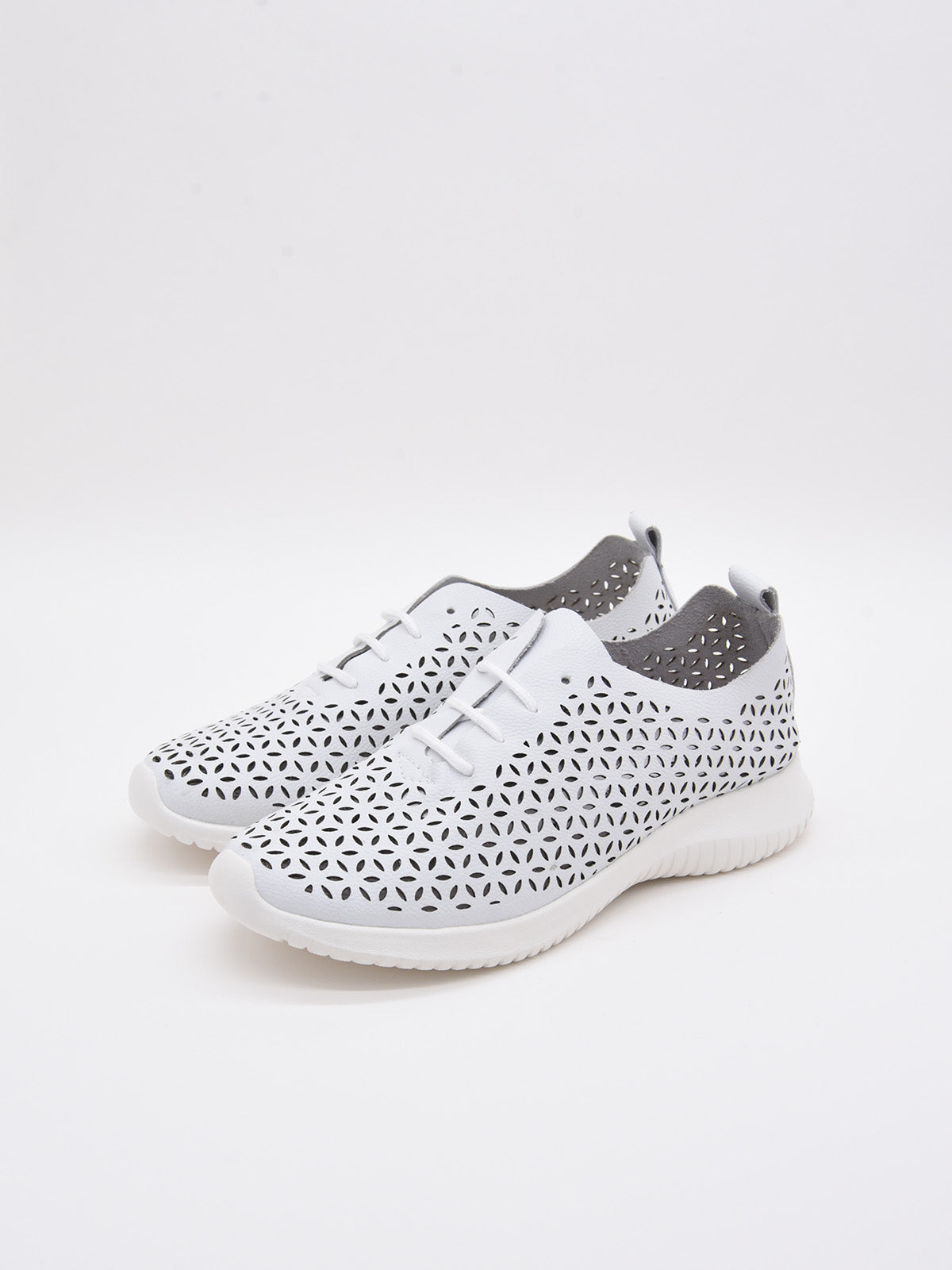 Zapatillas blancas de Piel