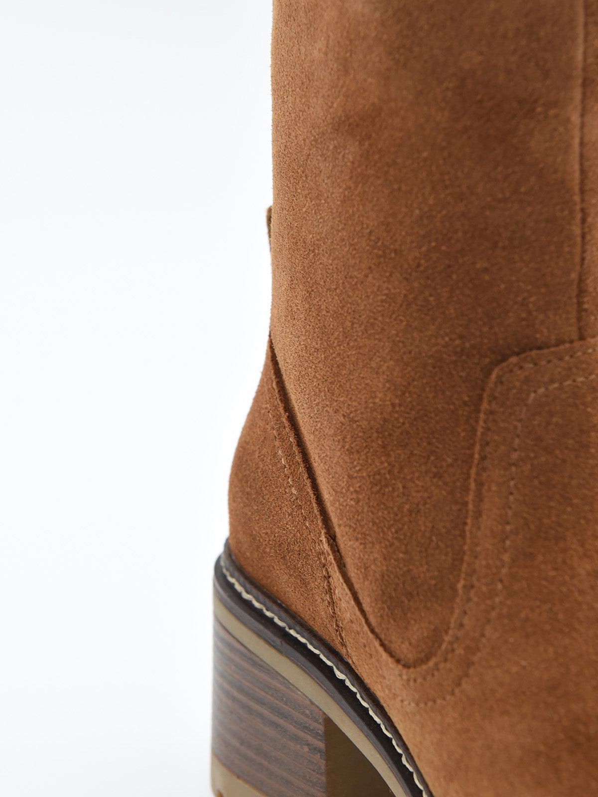 Bota cuero de piel con tacón medio y cremallera lateral
