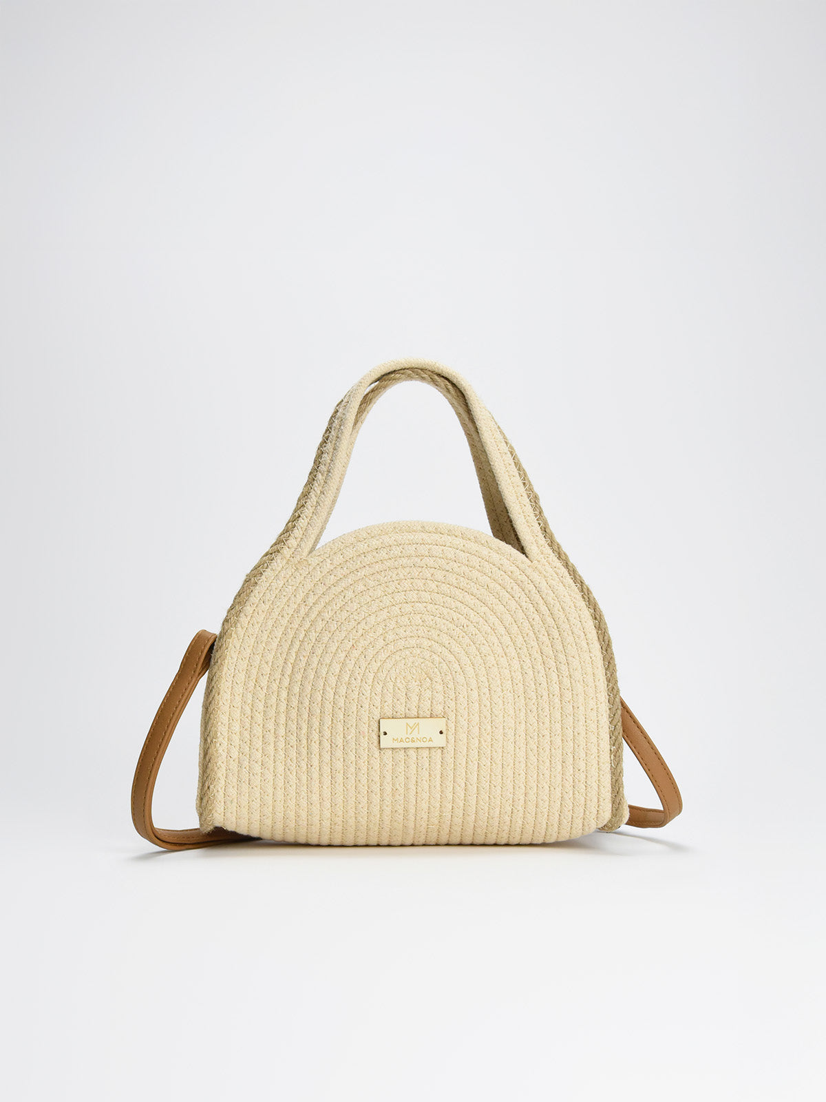 Bolso de rafia beige con diseño semicircular