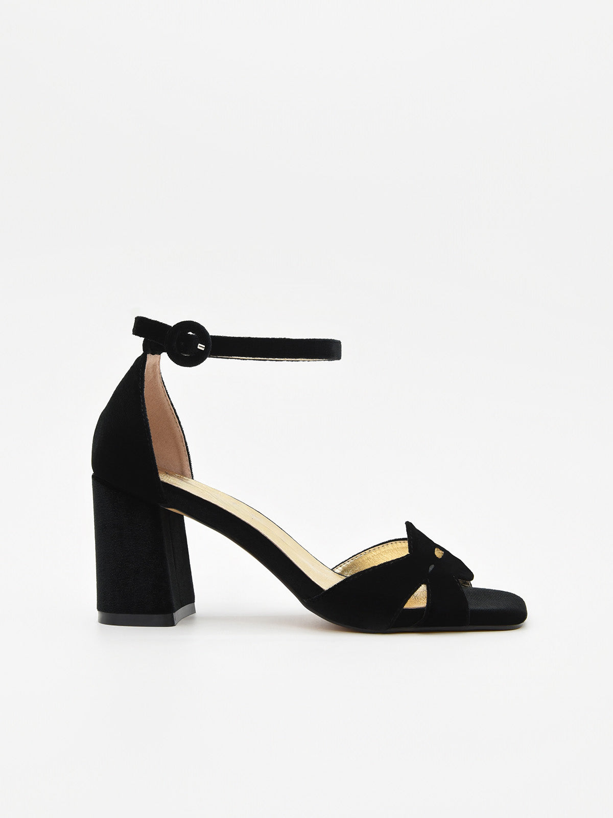 Zapato de Terciopelo Negro con Tacón Alto