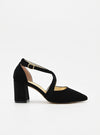 Zapatos de Terciopelo Negro con Tiras Cruzadas