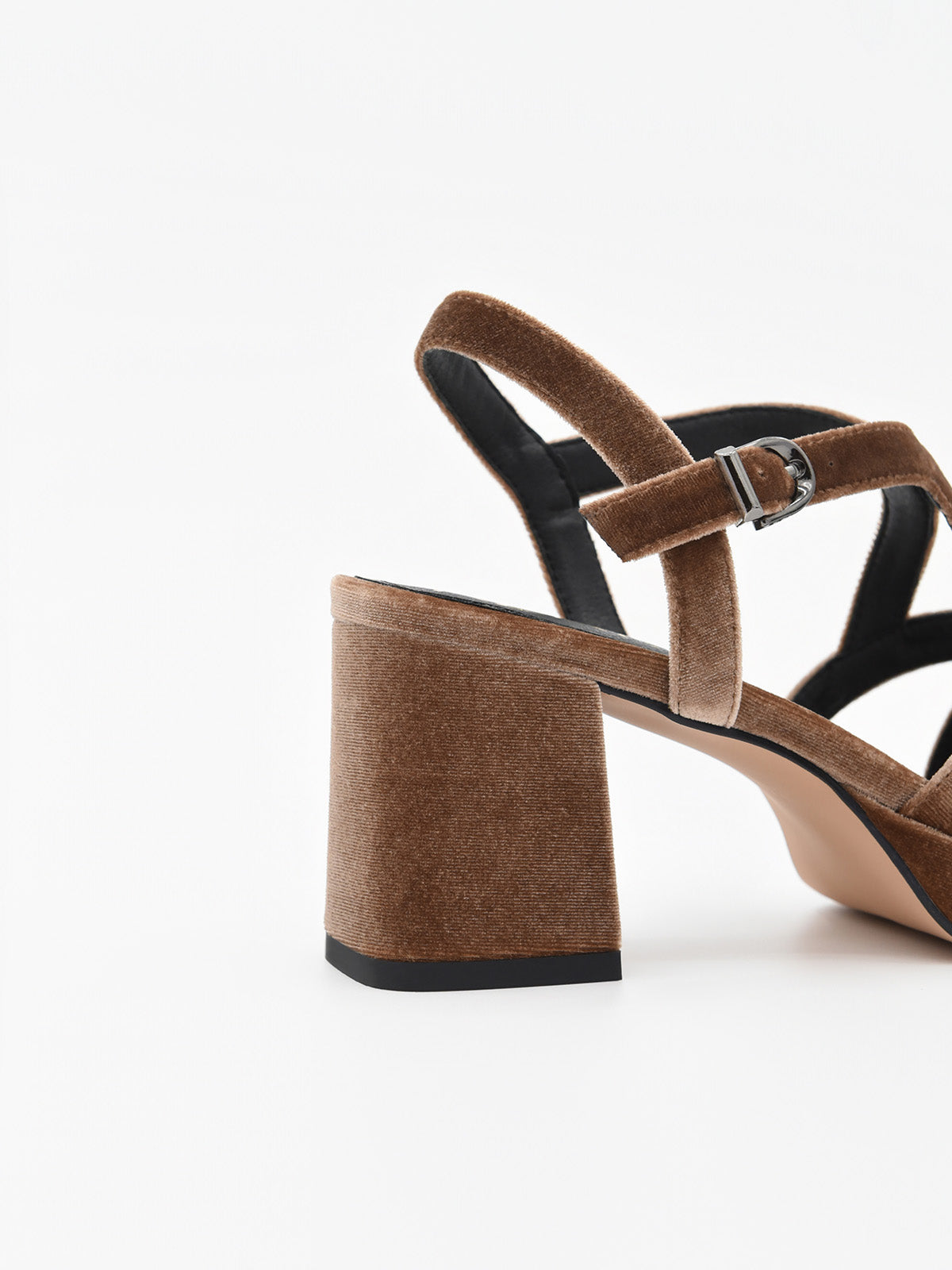 Sandalias Taupe de Terciopelo con Tacón ancho y plataforma