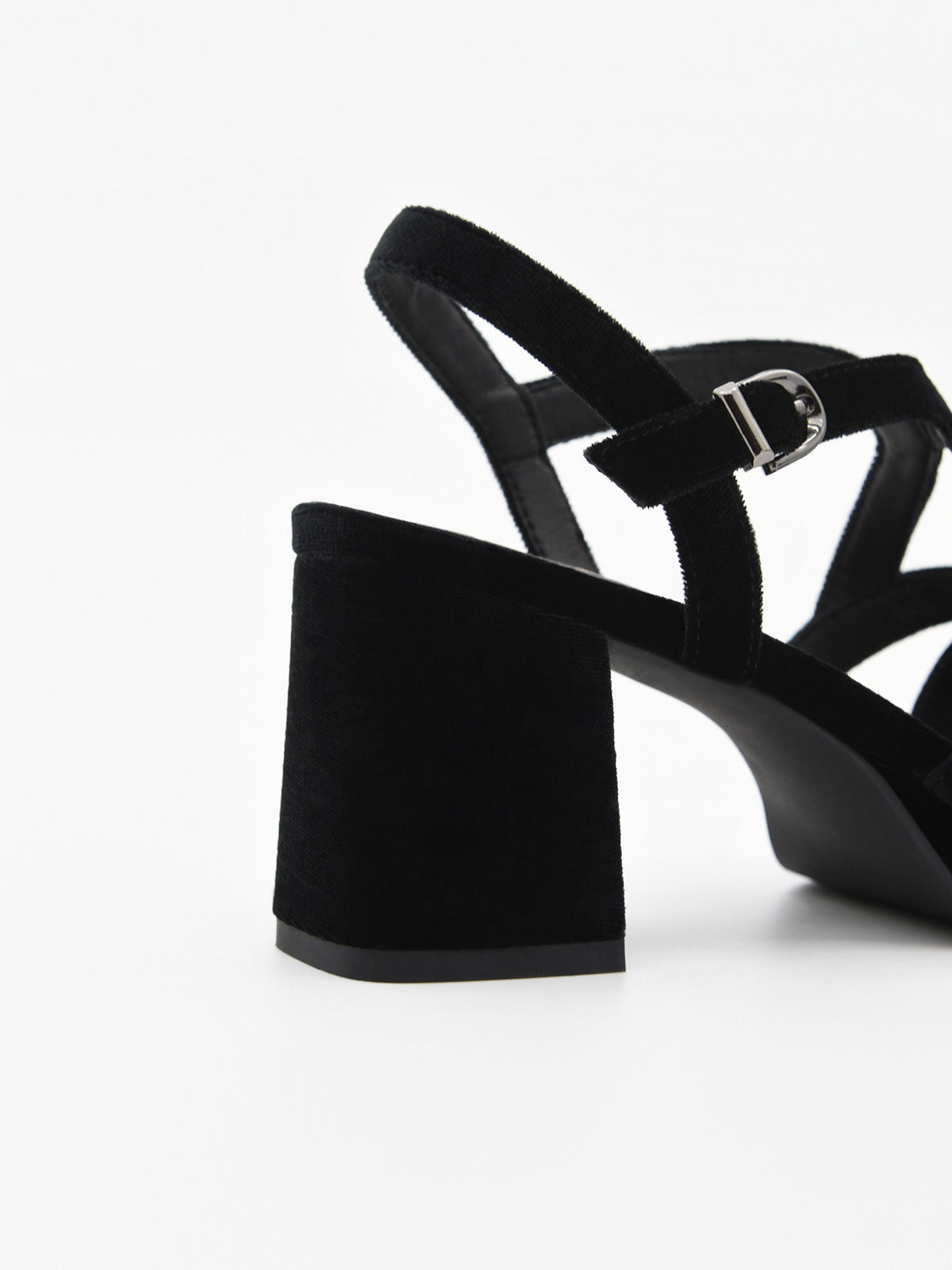 Sandalias Negras de Terciopelo con Tacón ancho y plataforma
