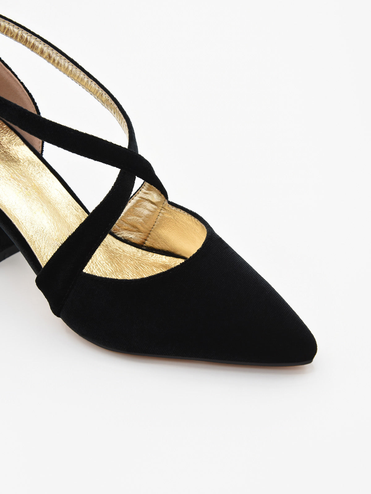 Zapatos de Terciopelo Negro con Tiras Cruzadas