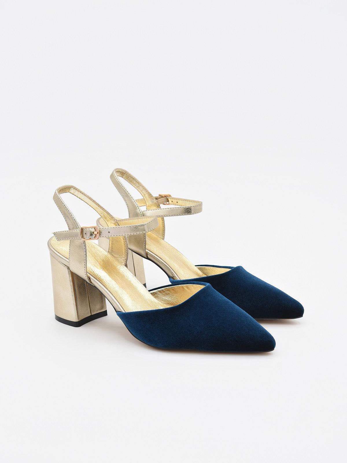 Zapato de Terciopelo Marino y tacón dorado