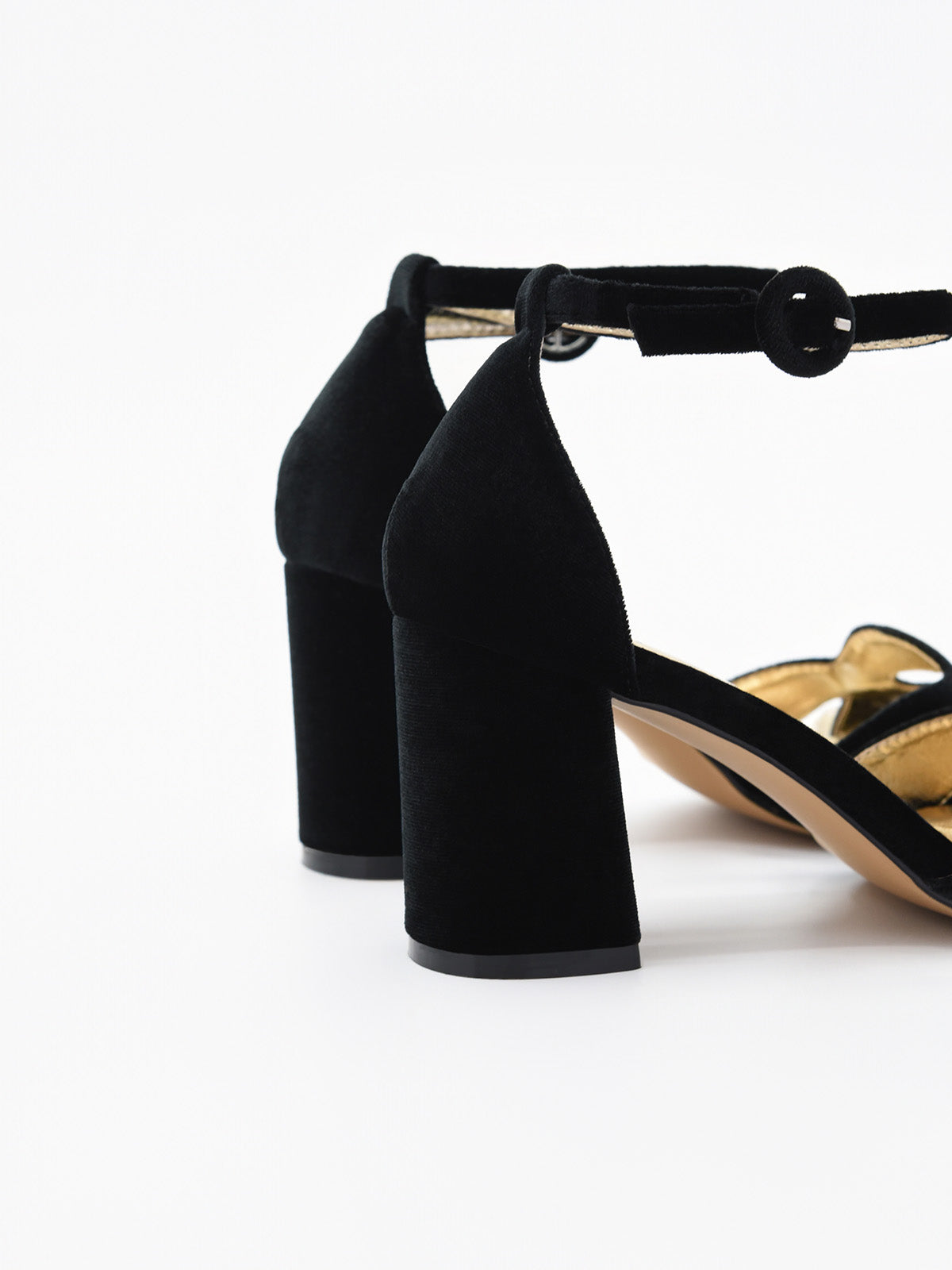 Sandalias Elegante de Terciopelo Negro