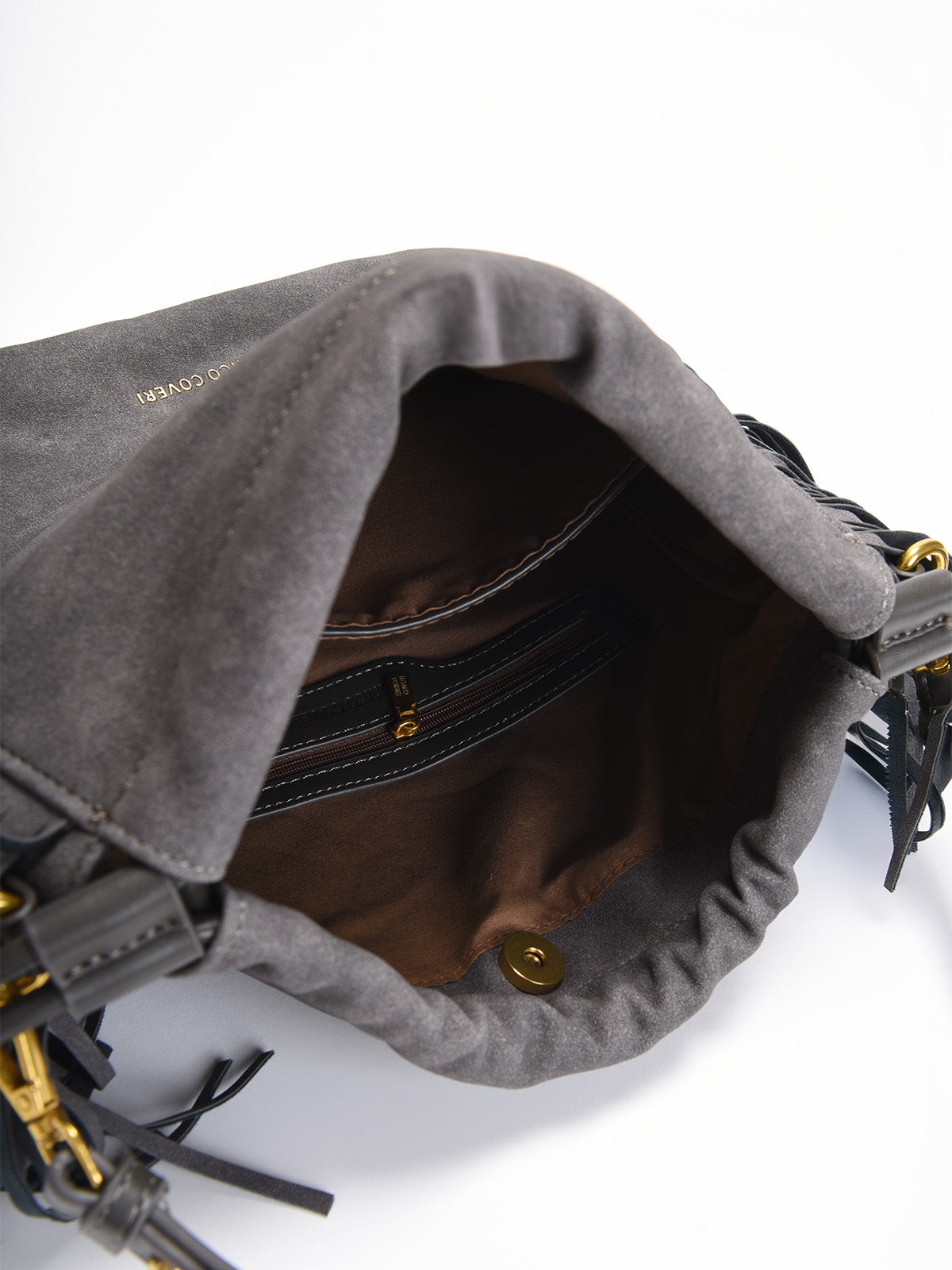 Bolso gris con flecos