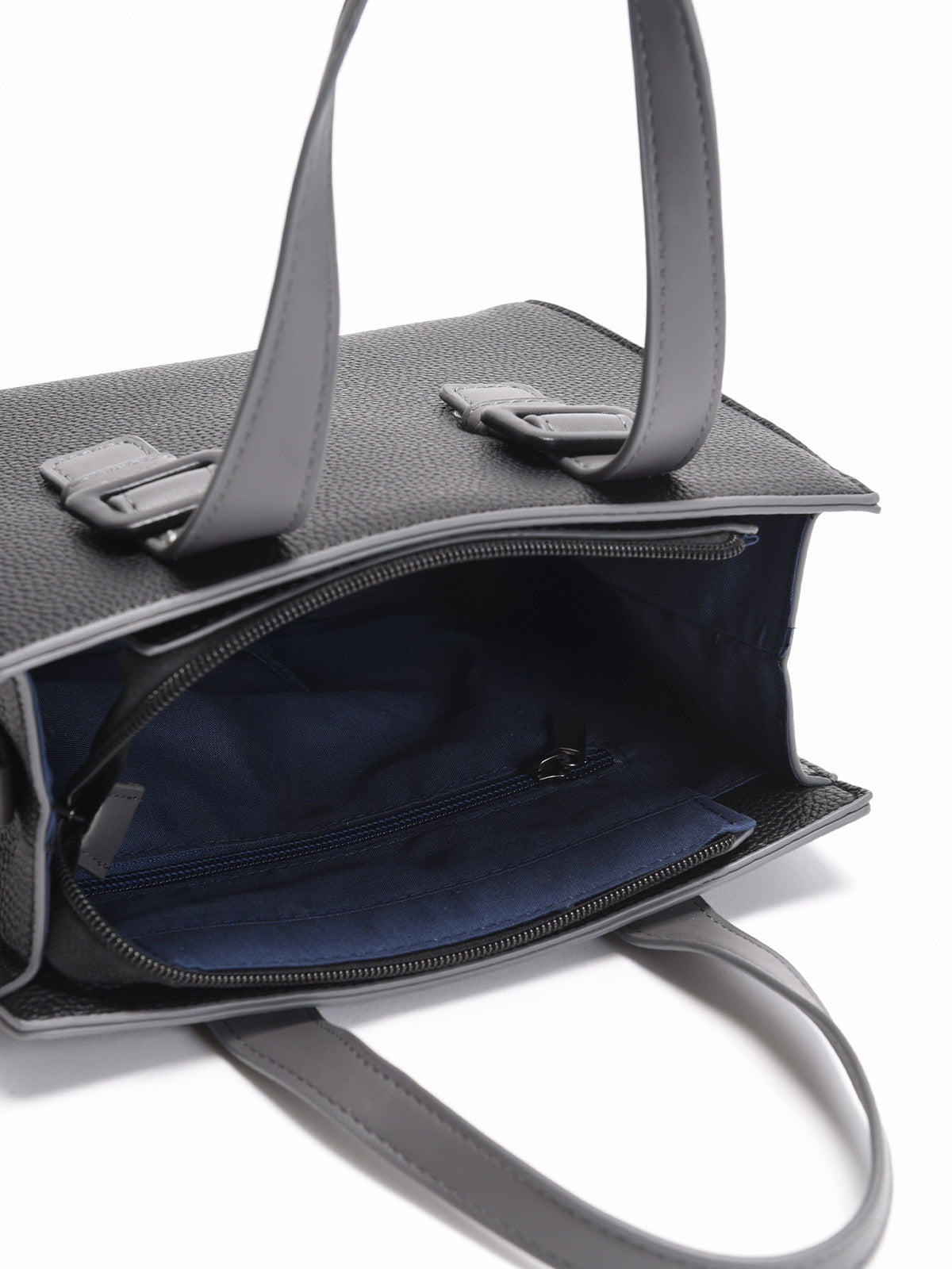 Bolso de mano negro pequeño