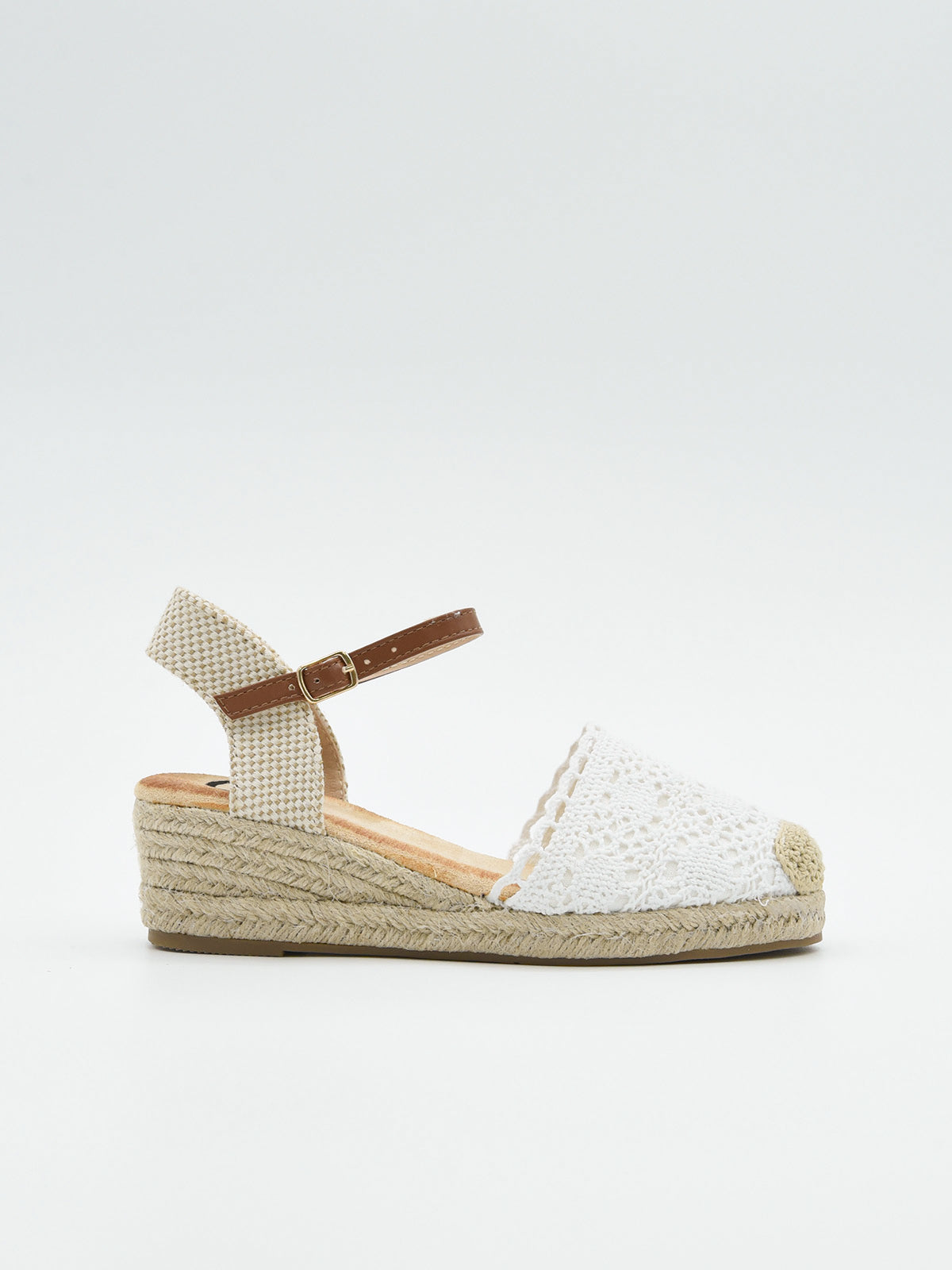 Alpargata blanca crochet