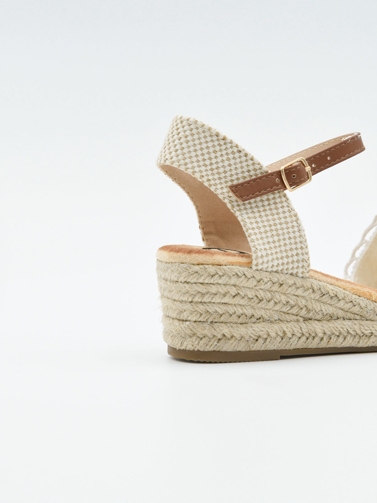 Alpargata blanca crochet