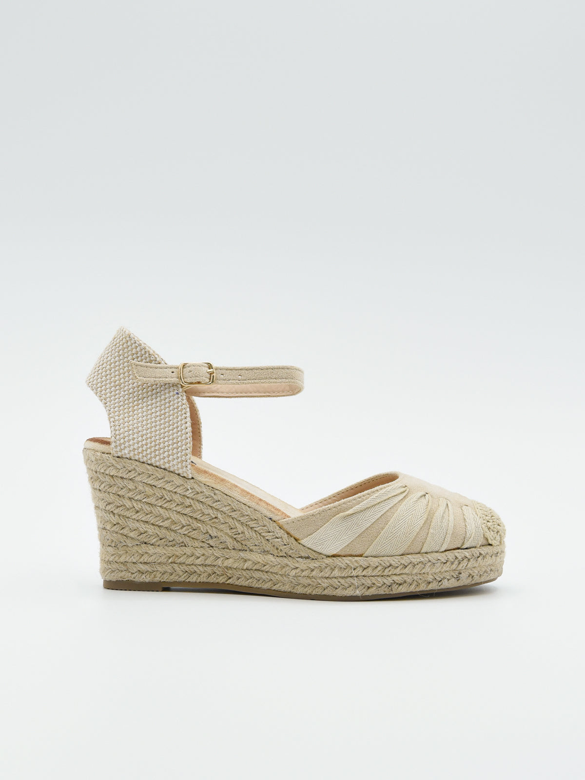 Alpargata beige trenzada